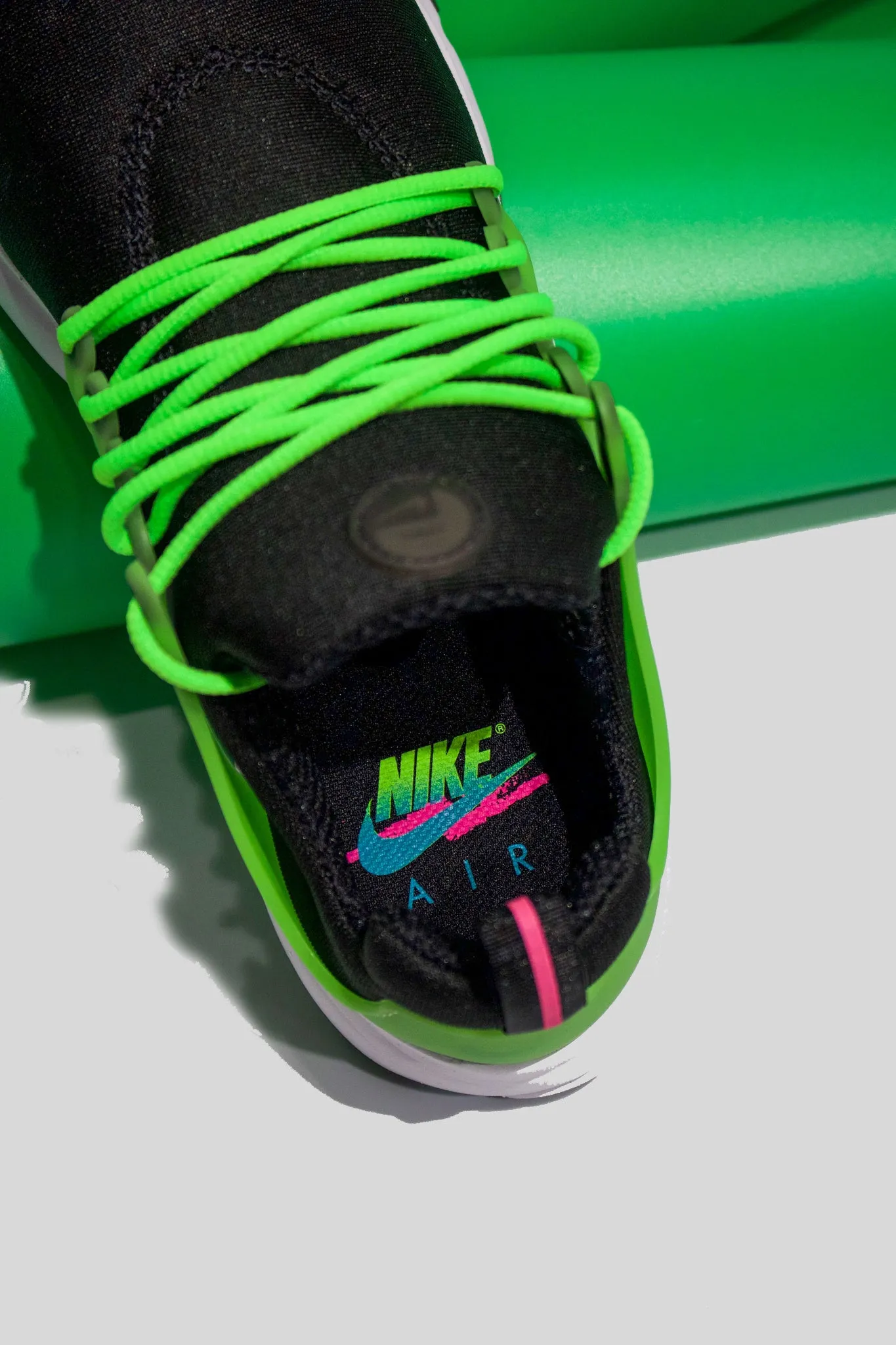 AIR PRESTO "BLK/GREEN STRIKE"