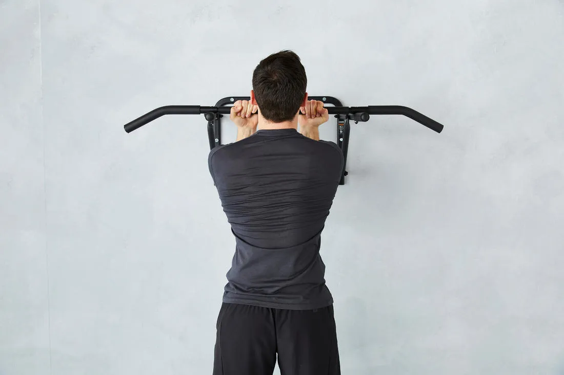 Barre de traction murale repliable