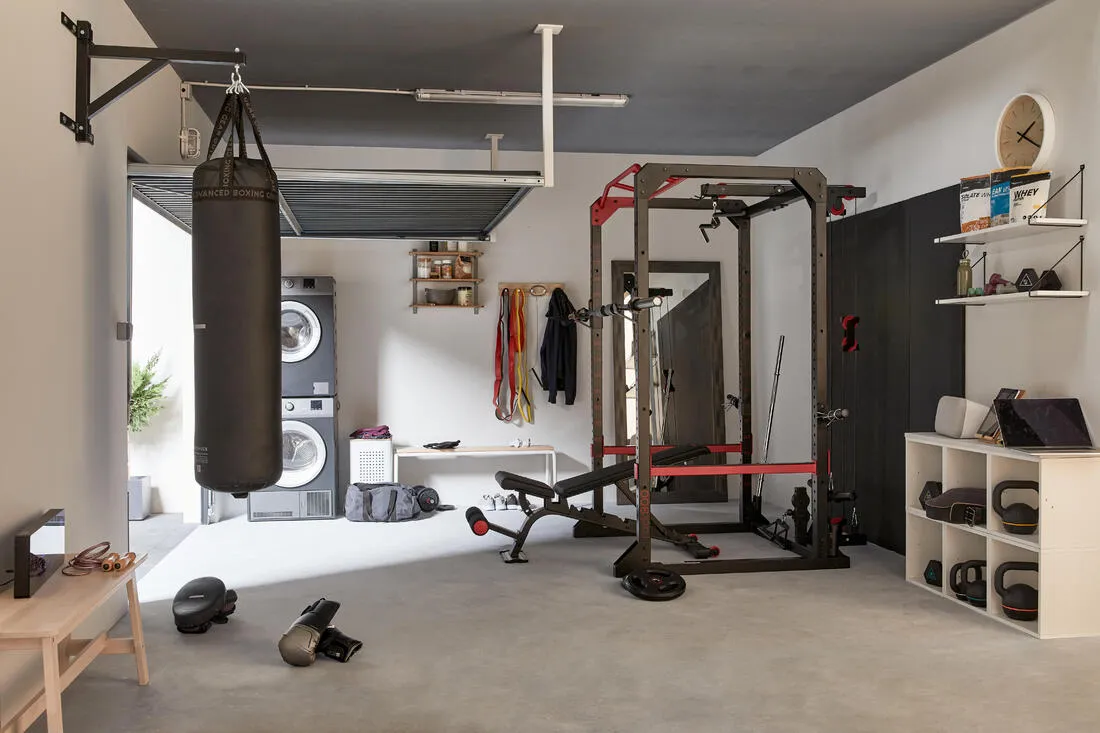 Cast Iron Kettlebell with Rubber Base 12 kg