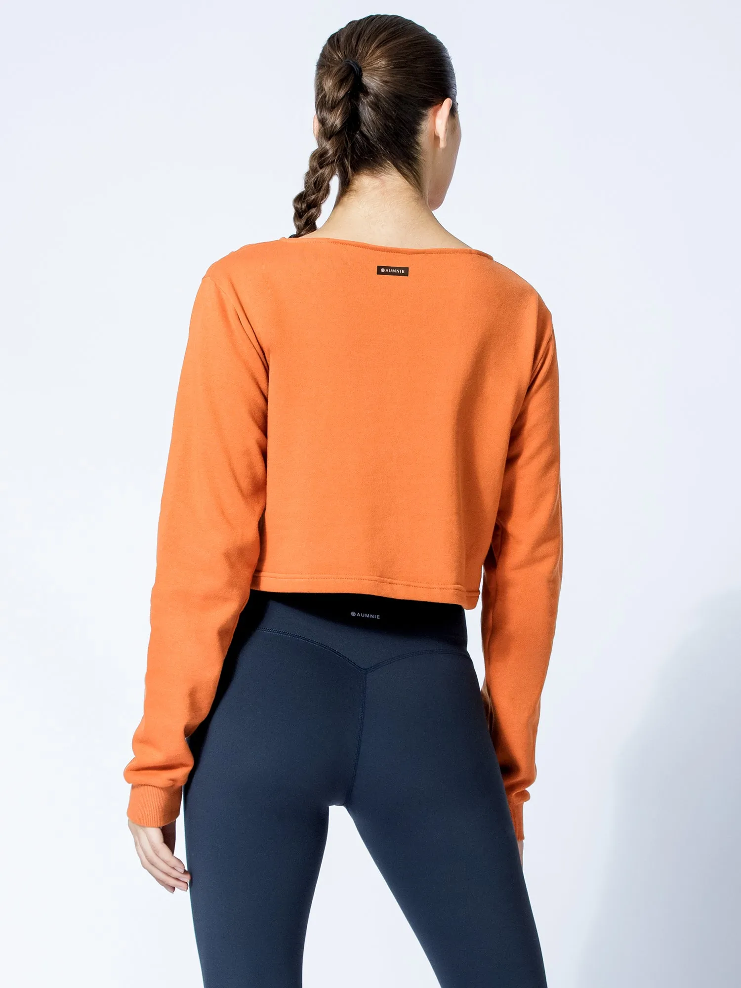 DETACHED COLLAR SWEATSHIRT