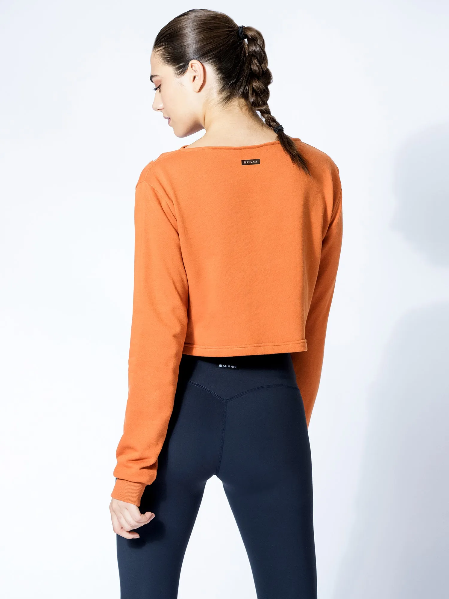 DETACHED COLLAR SWEATSHIRT