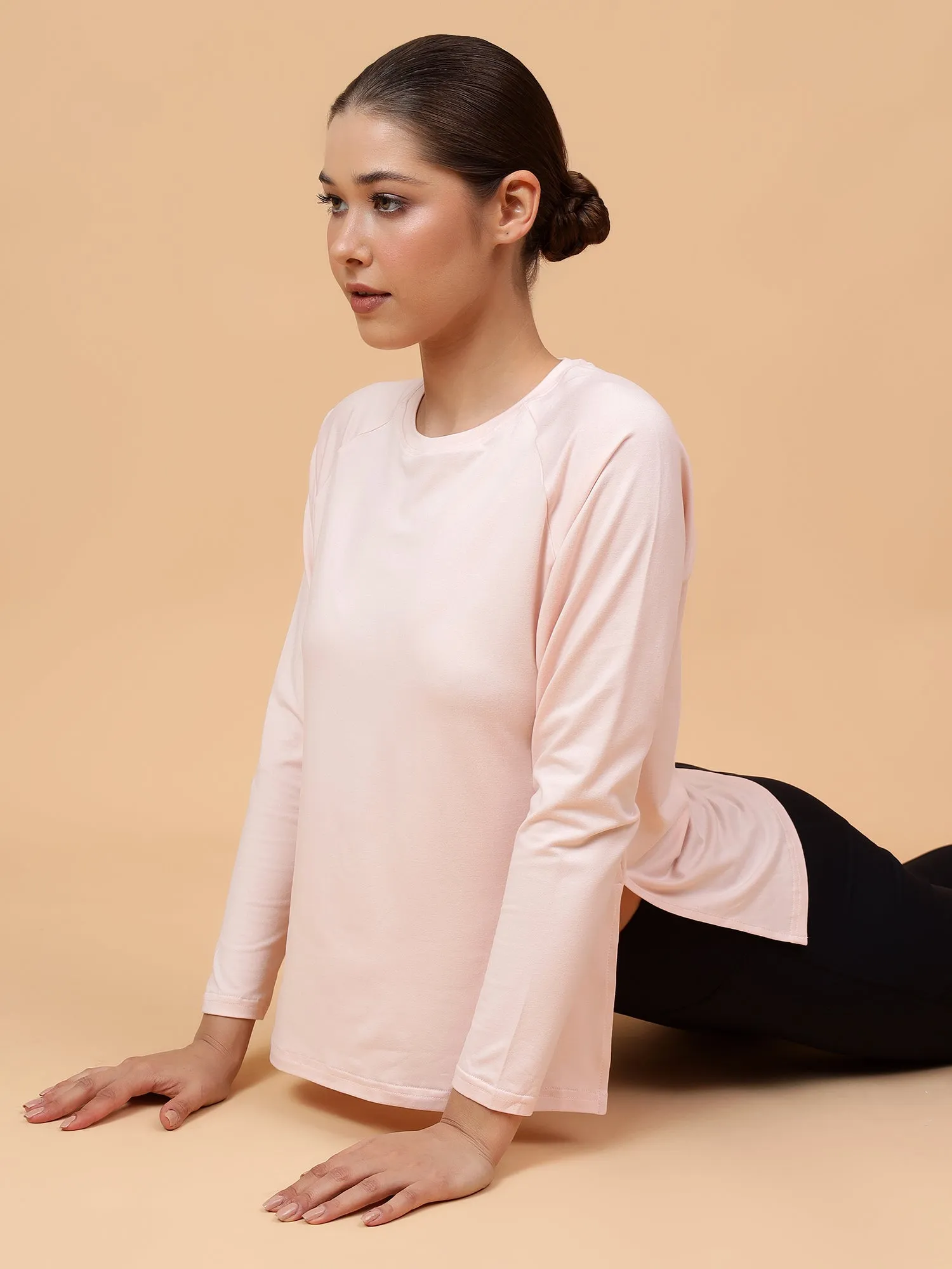 Fitkin Women Light Pink Long-sleeved Side Slit Tshirt