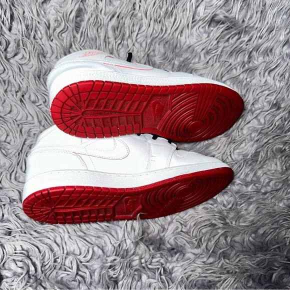 Jordan 1 Mid White Gym Red (GS) shoes