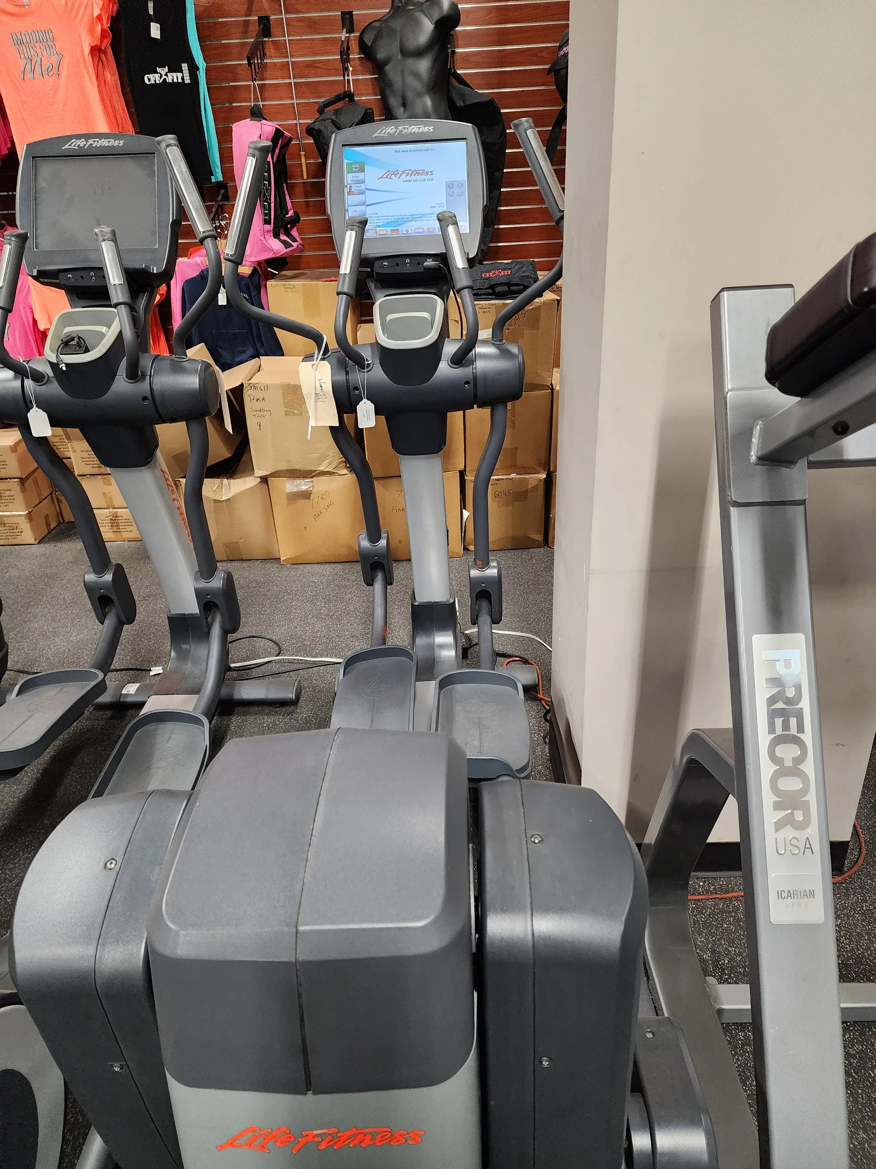 Life Fitness 95X Engage Elliptical Crosstrainer