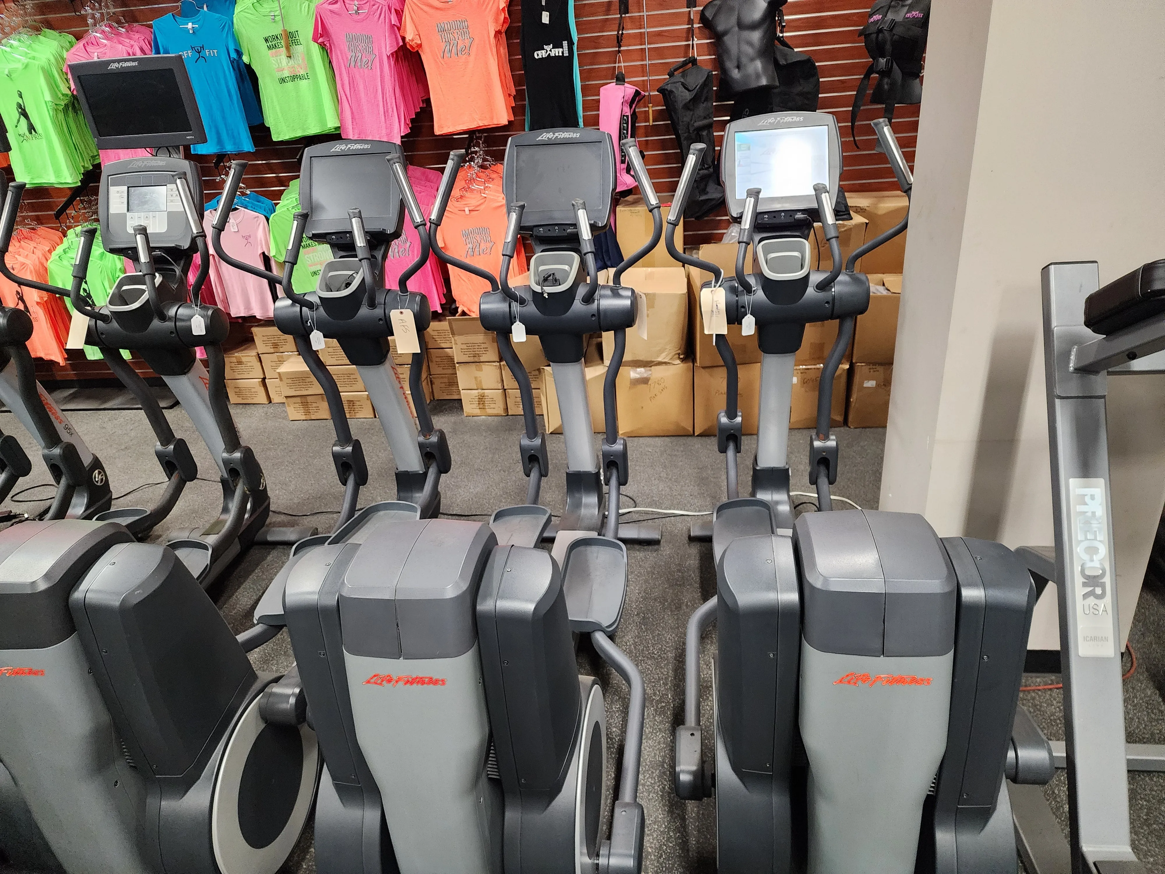 Life Fitness 95X Engage Elliptical Crosstrainer