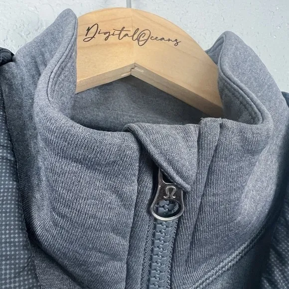 Lululemon Snug Sprinter Jacket, Heathered Slate / Dream Rose Slate Black 10