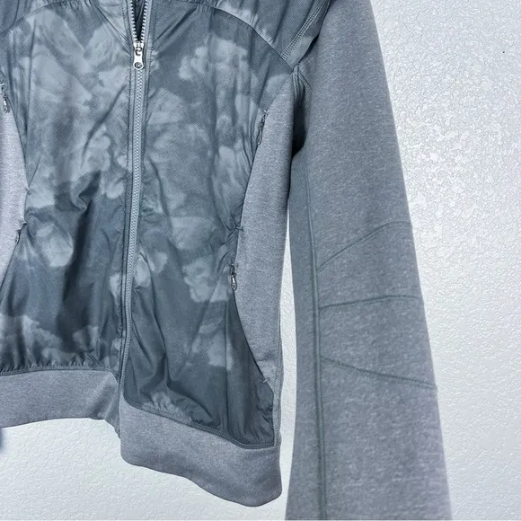 Lululemon Snug Sprinter Jacket, Heathered Slate / Dream Rose Slate Black 10