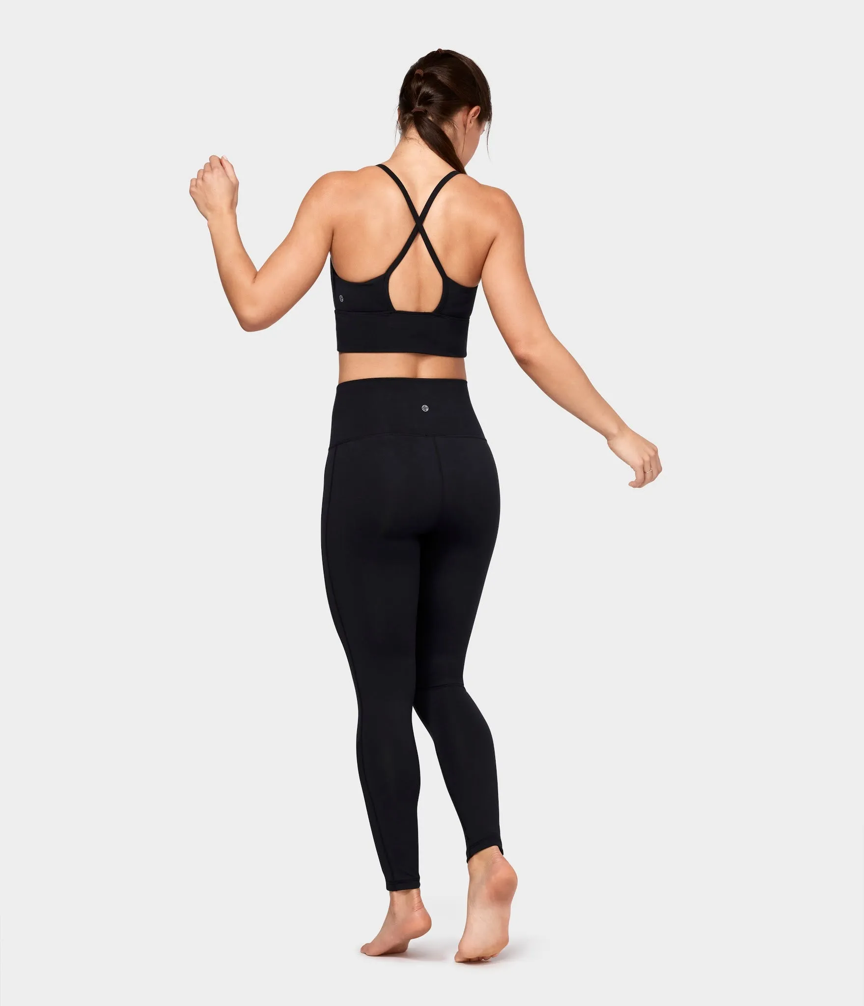 Manduka Apparel - Women's Essential Ankle Legging - Black