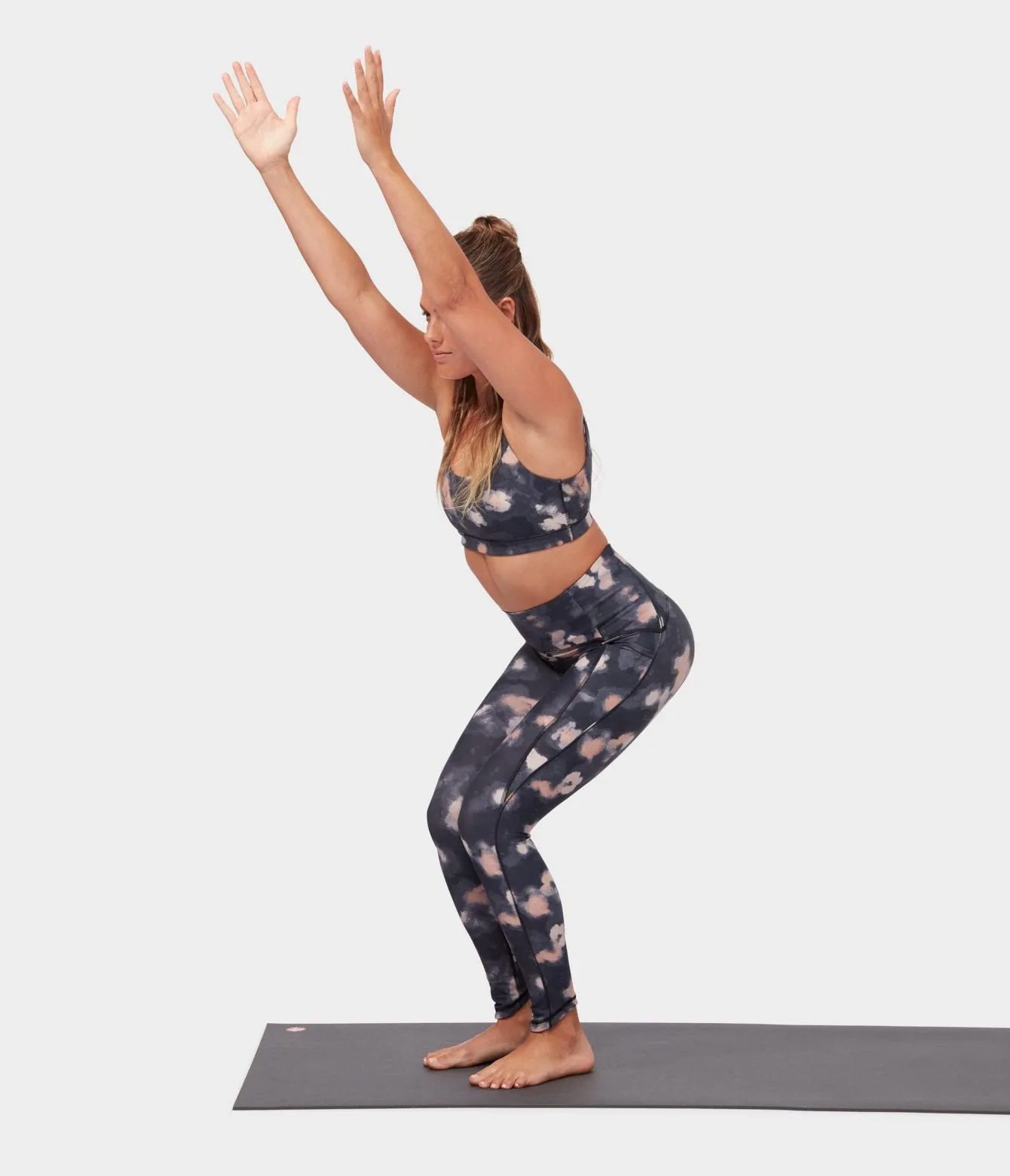 Manduka Apparel - Women's Presence Bra - Swash Floral Neutral