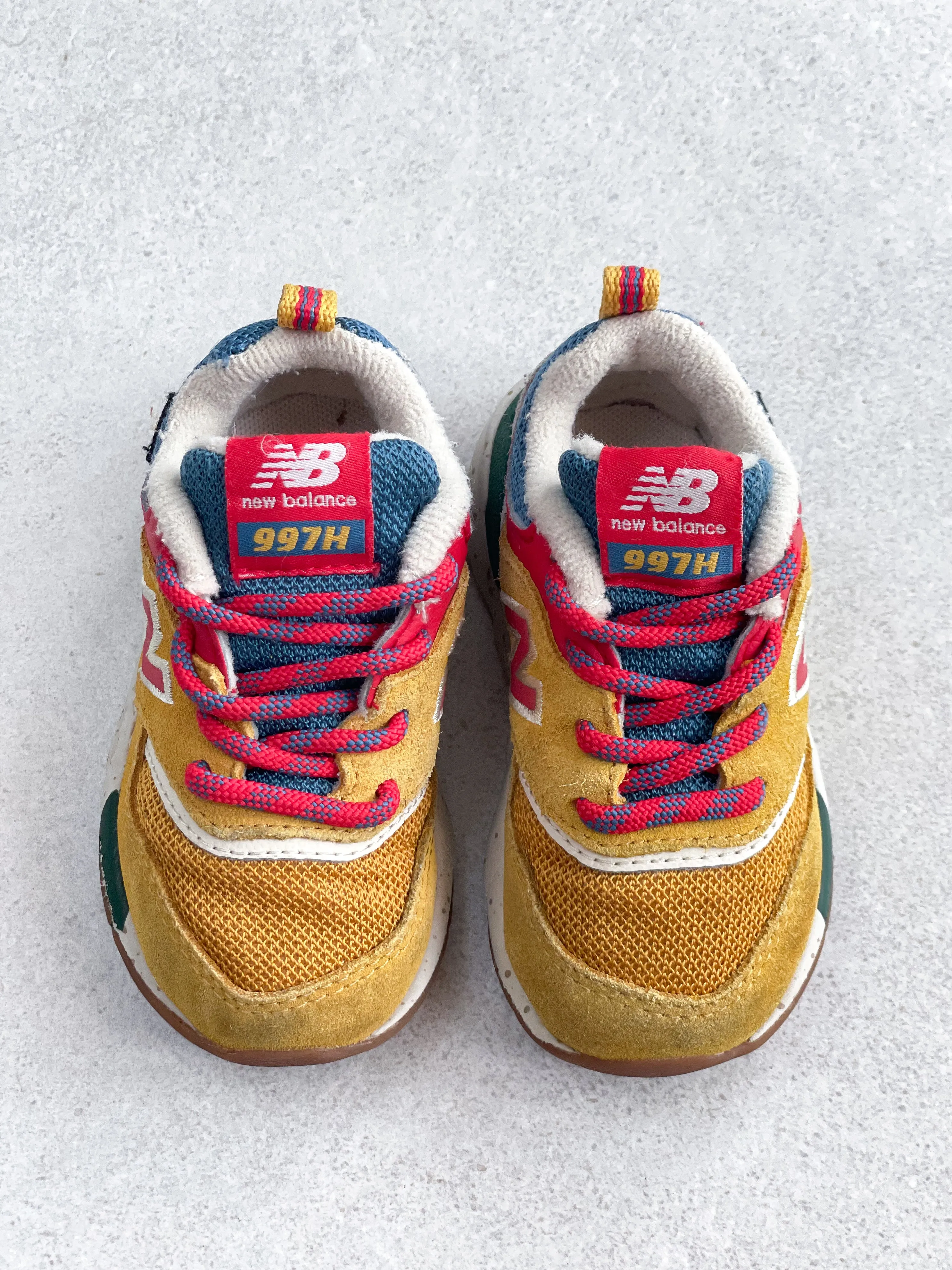 New Balance 997H Rare Trainers - UK Kids Size 4.5