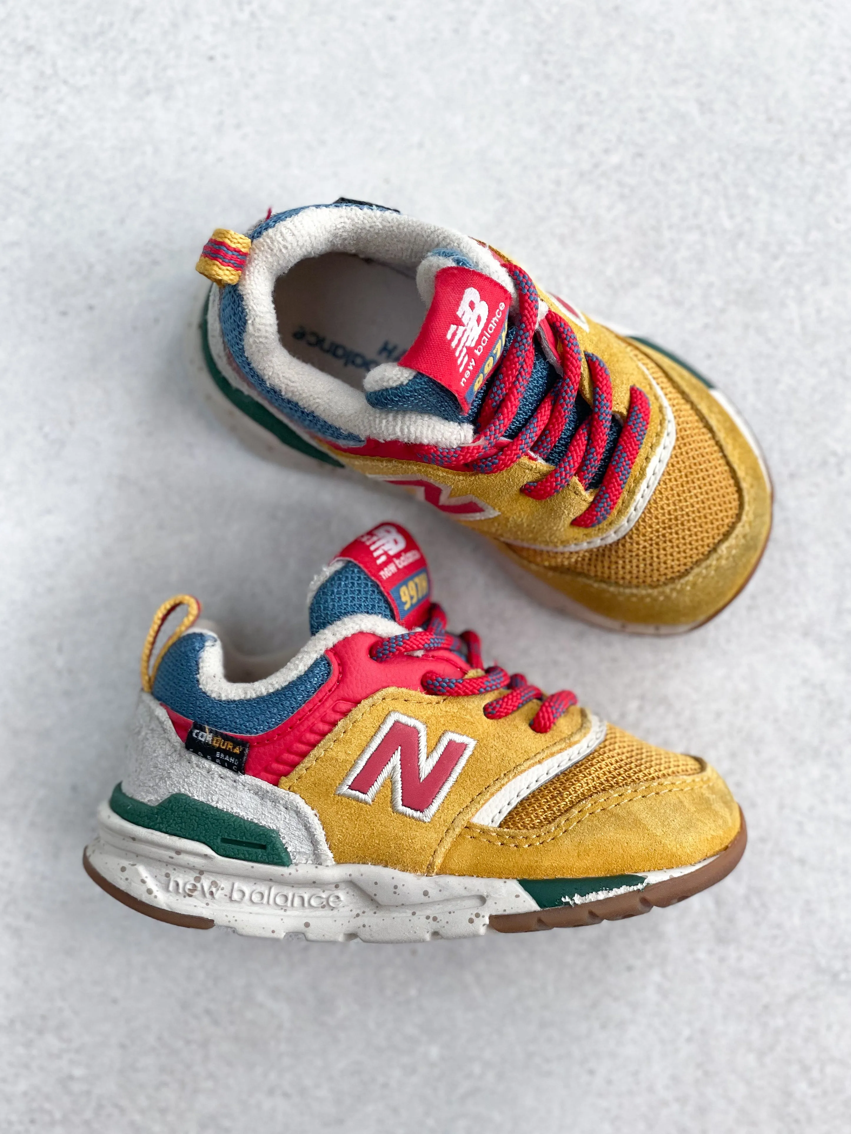New Balance 997H Rare Trainers - UK Kids Size 4.5