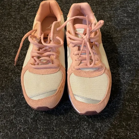 NEW Puma Sneakers soft optimal comfort uS 5.5C EuR 37.5 /shoes / Gym No Box Pink