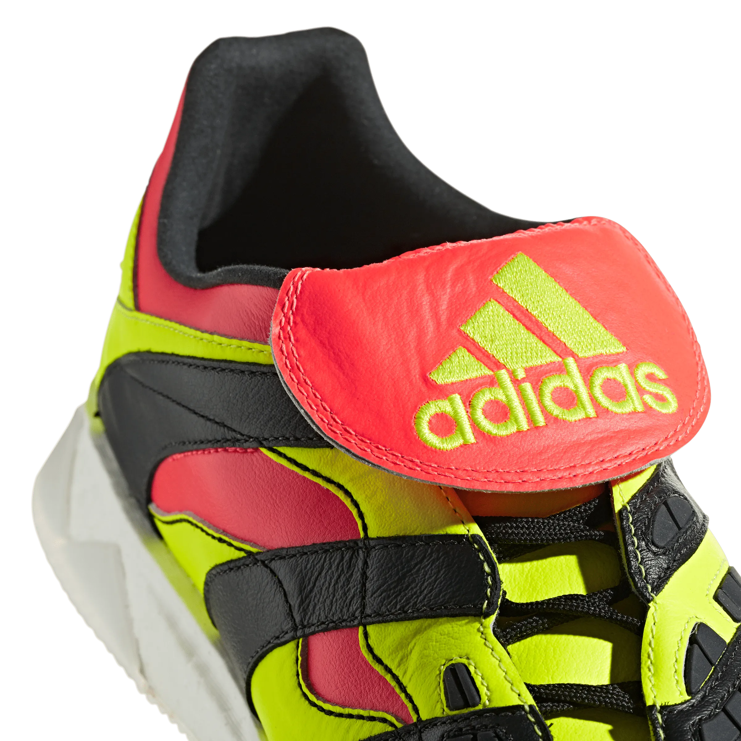 Predator Accelerator Trainers (CG7051)