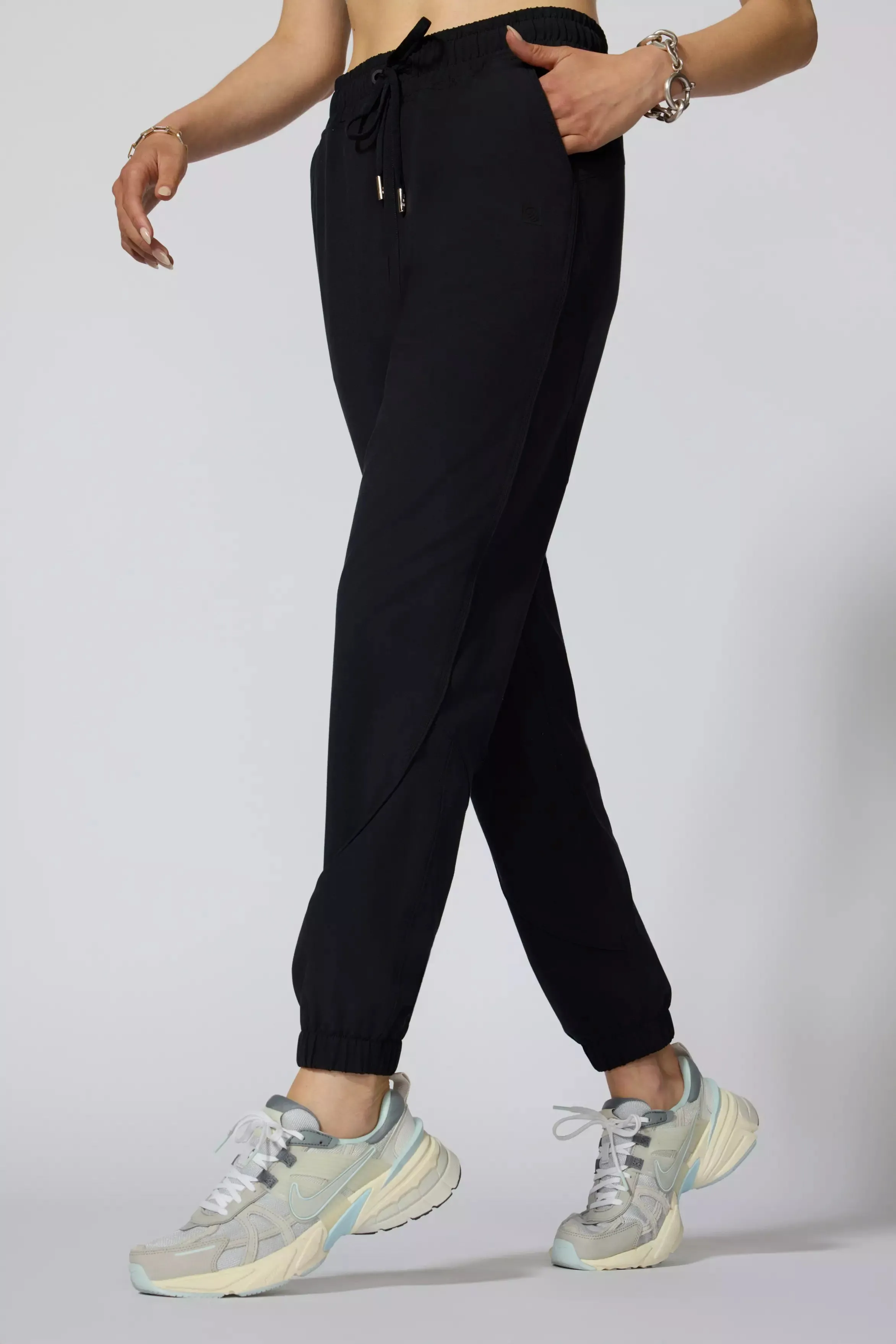 Rove Jogger - Black