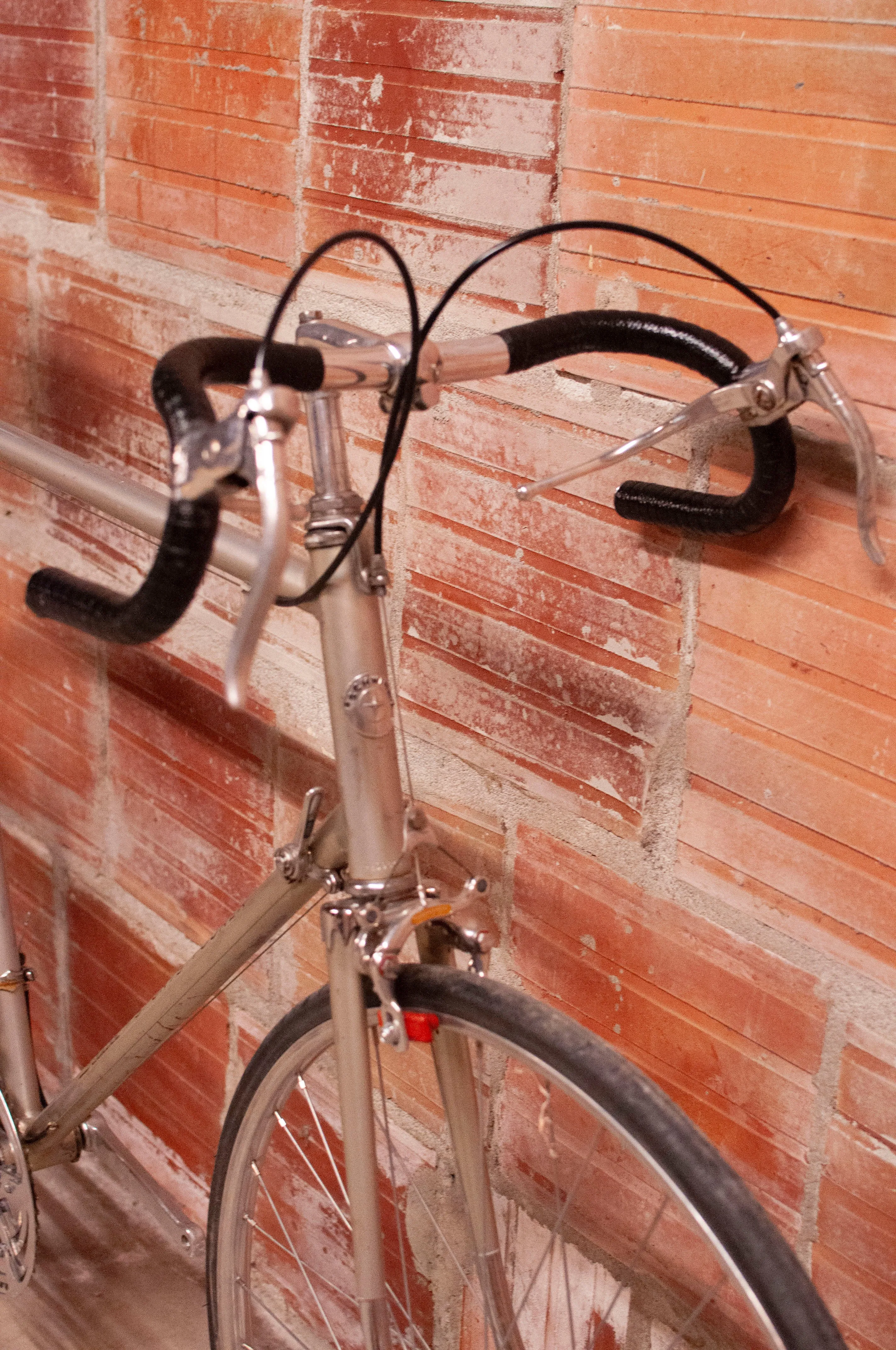 Schwinn Sports Tourer - Vintage Road Bike - Silver - 63 cm frame
