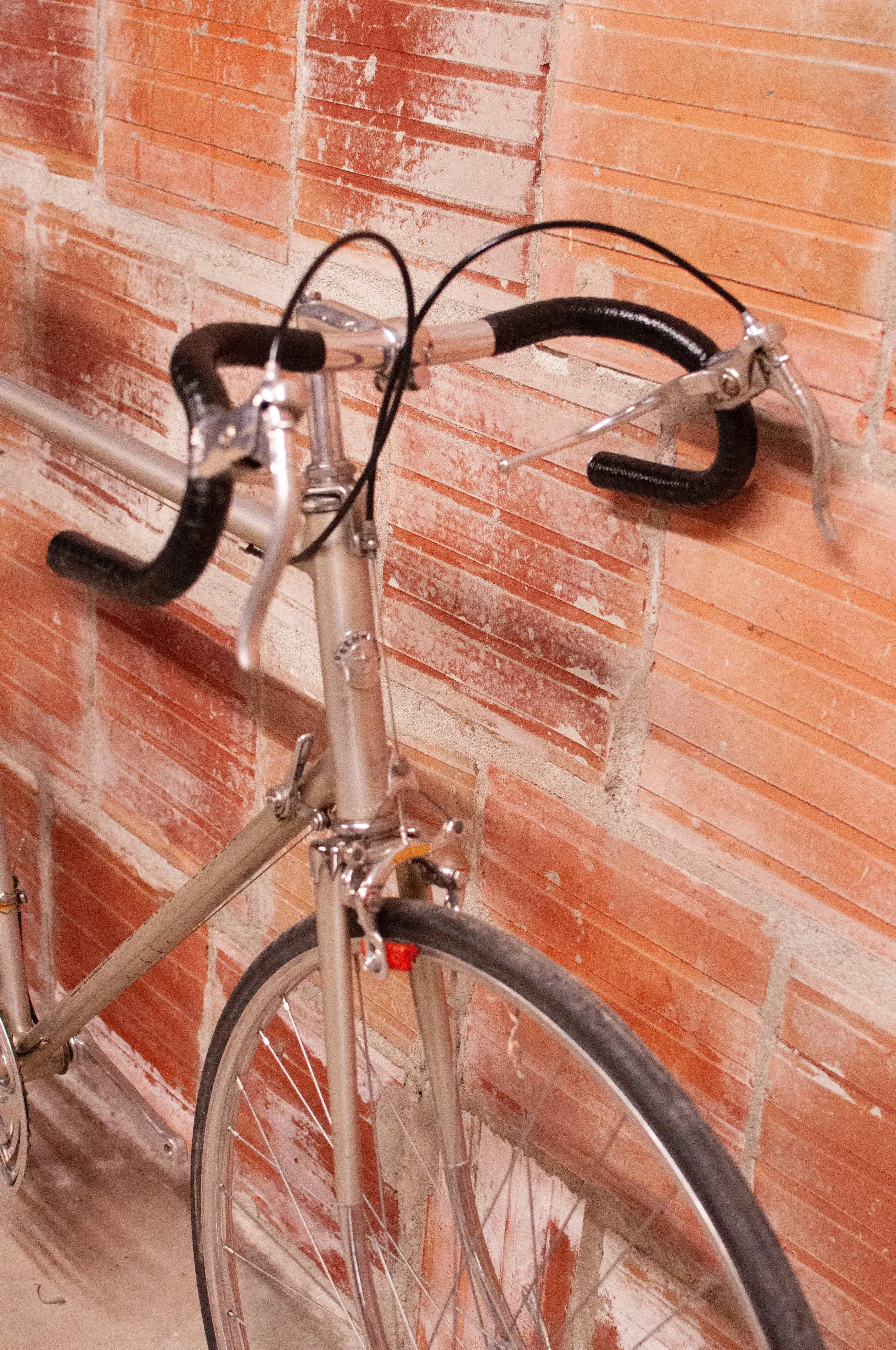 Schwinn Sports Tourer - Vintage Road Bike - Silver - 63 cm frame