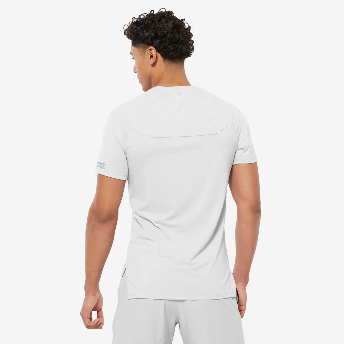 T-SHIRT CROSS TRAINING PERFORMANCE MANCHES COURTES HOMME - CELLIANT GRIS