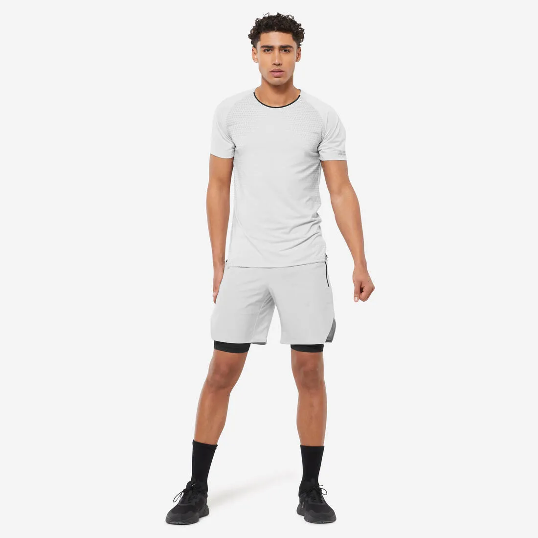 T-SHIRT CROSS TRAINING PERFORMANCE MANCHES COURTES HOMME - CELLIANT GRIS
